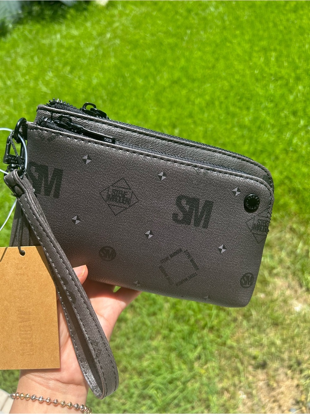 Steve Madden Gray Zip Wristlet Wallet